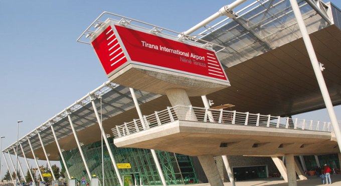 Cmimet marramendese te fluturimeve- Drejtori i aeroportit te Rinasit tregon arsyet